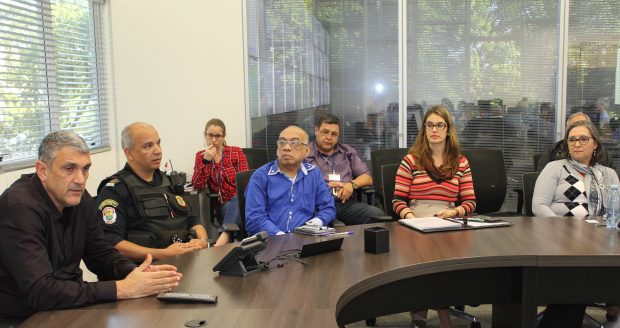 Reunião realizada no CEIC: Foto: Camila Ferro