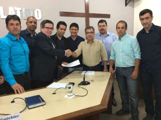 Presidente do Simers reuniu-se com vereadores na Câmara Municipal