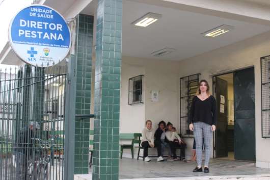 Diretora do Simers, Alessandra Felicetti, conversou com os profissionais que atuam no local. 