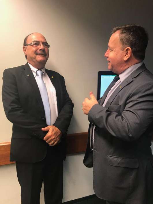 Deputado Zacharias Calil com o vice-presidente do Simers, Edson Machado
