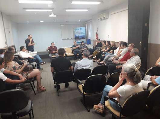 Vice-presidente do Simers, Edson Machado, participou da reunião