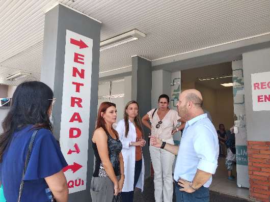 Diretora Alessandra visitou o hospital de Capão da Canoa